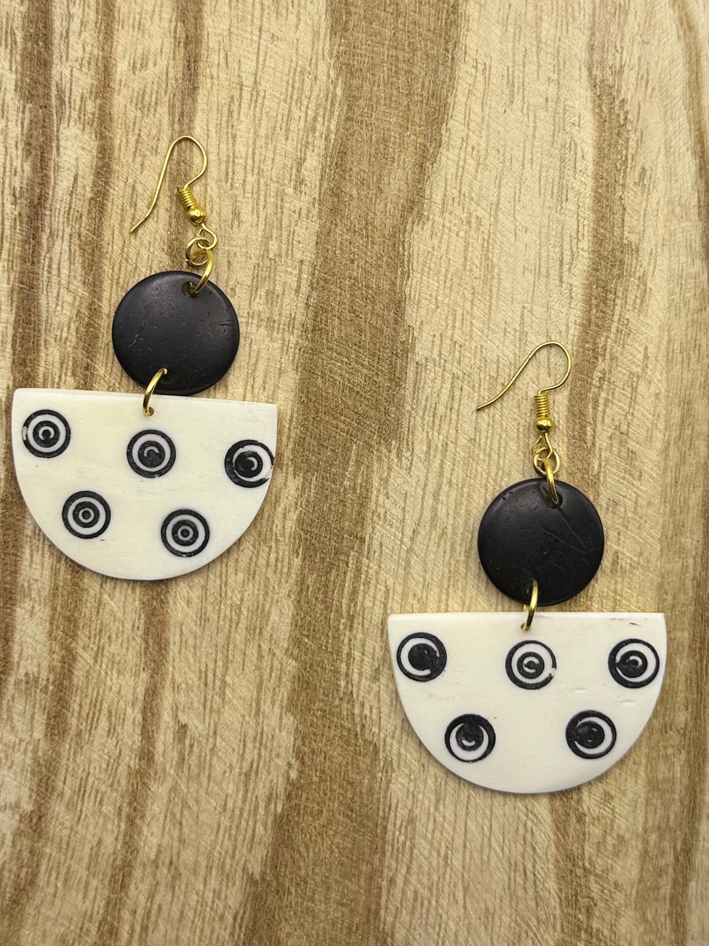 Ebony & Ivory Circle Drop Earrings