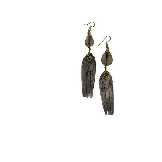 Gray Brass and Bone Cowrie Drop Earrings (Gray)
