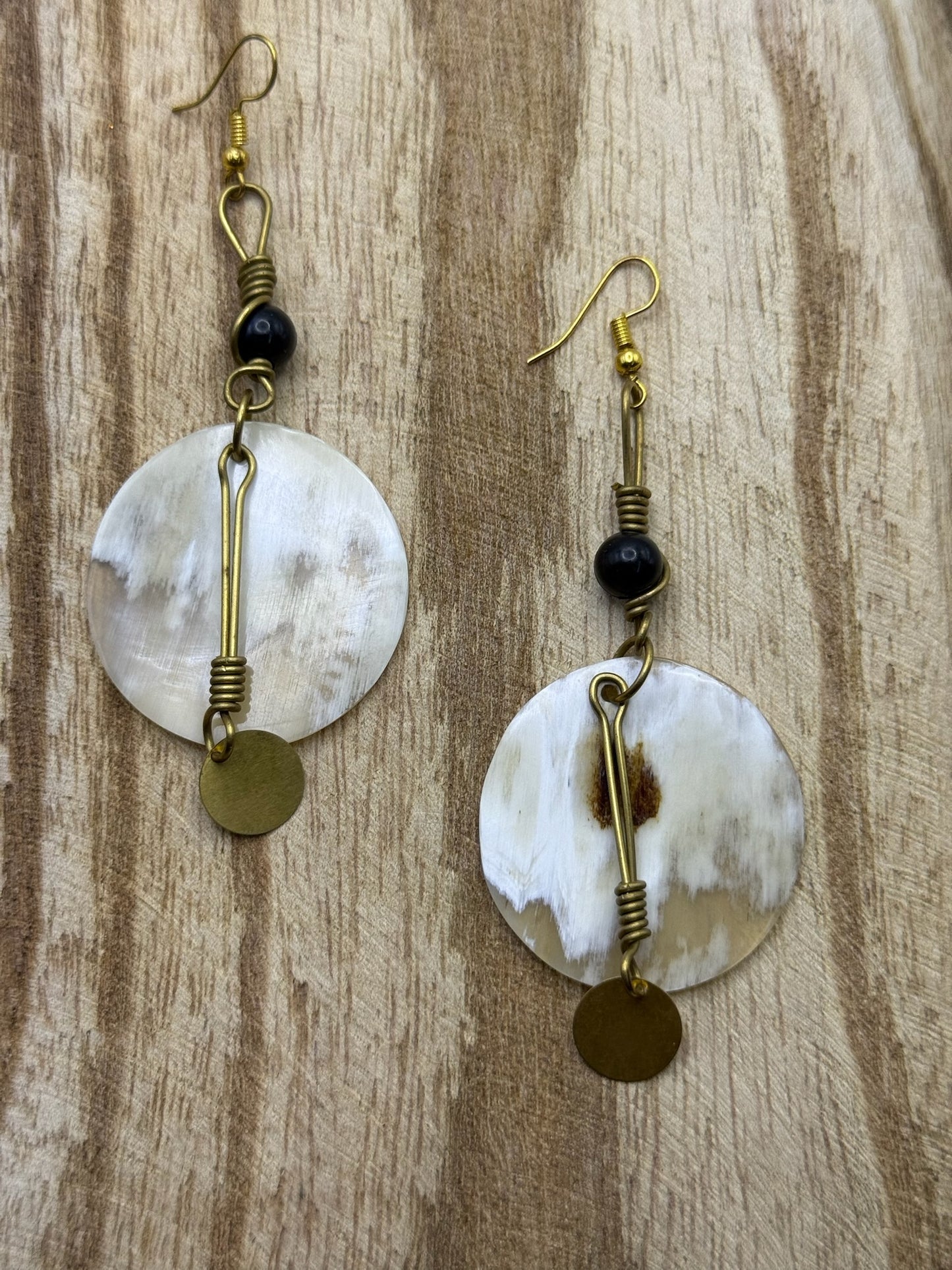 Handmade Cow Bone Piece – Cream & Natural