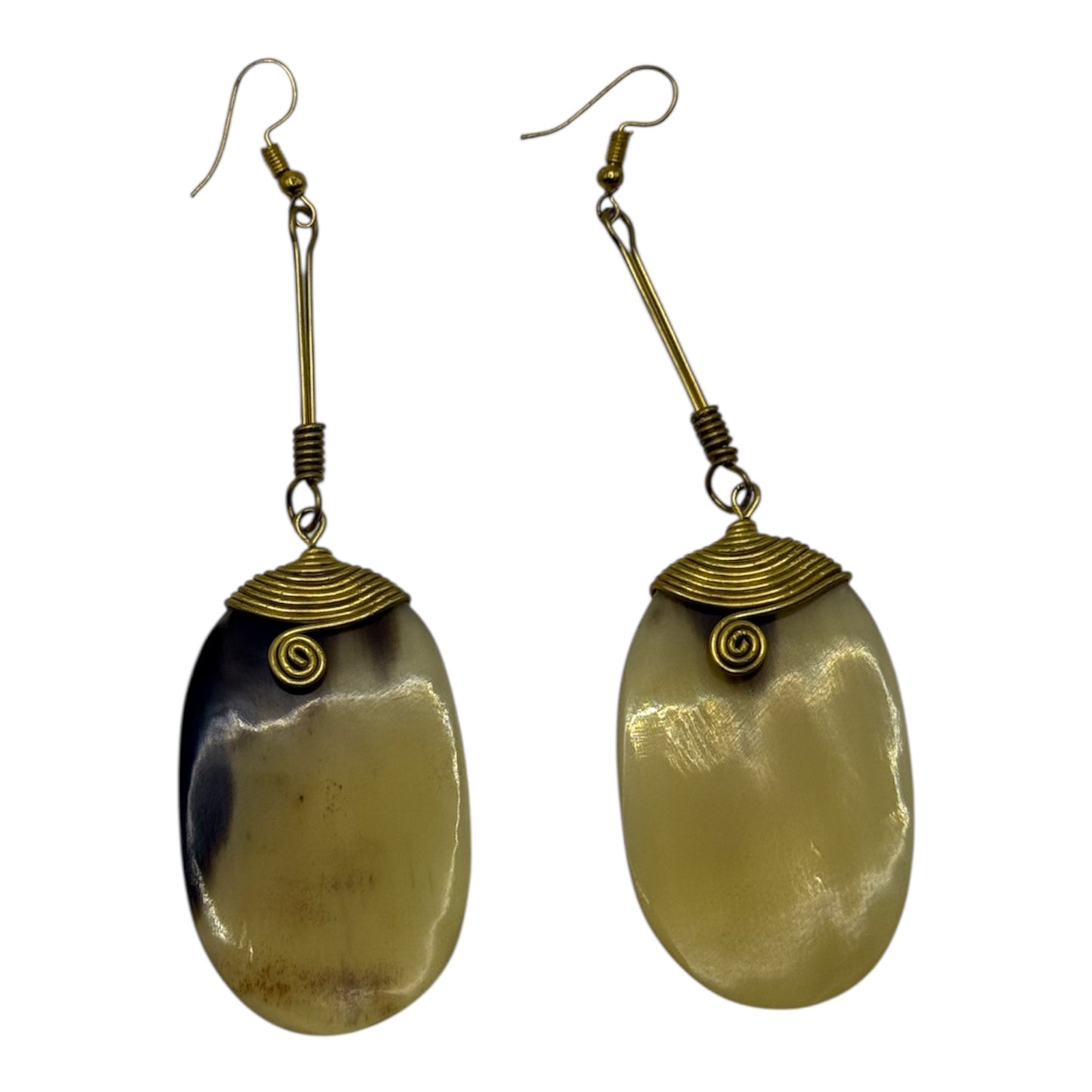 Handmade Cow Horn Earrings – Kenya